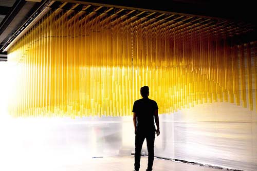 Kinetic-Tube-Installation_1 Foto: Fubiz