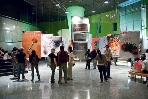 Exposición de 30 afiches de Batory en el MAAC en julio 2010