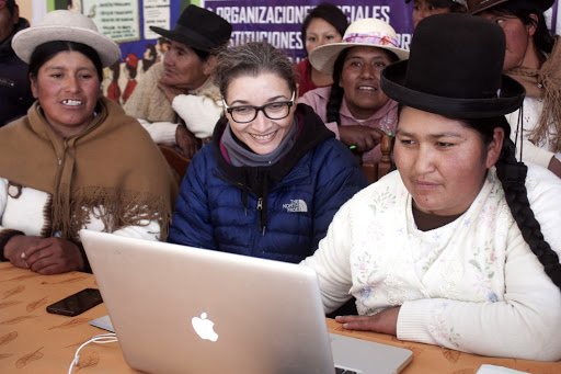 LAS MANUELAS Art Series