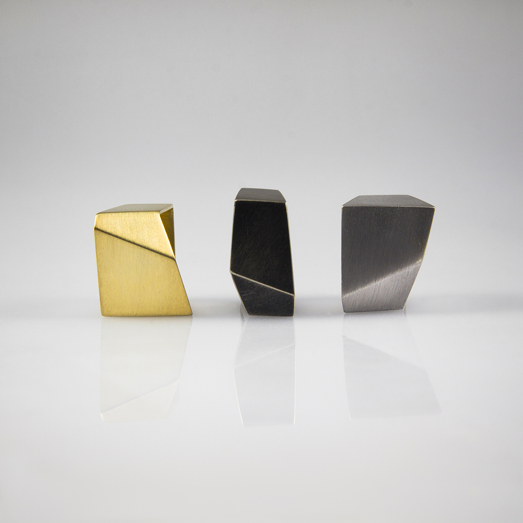 Série Oblique: joyería geométrica y versatilidad en cuatro posiciones