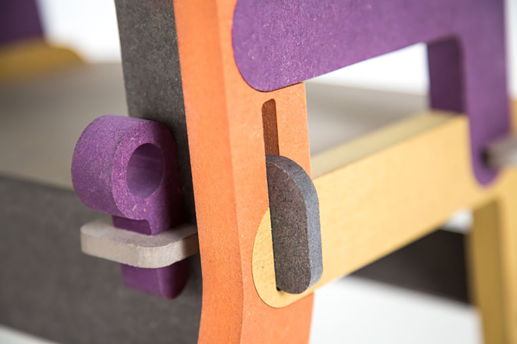 Childreen Table and Chair Set: mobiliario infantil desmontable en Valchromat