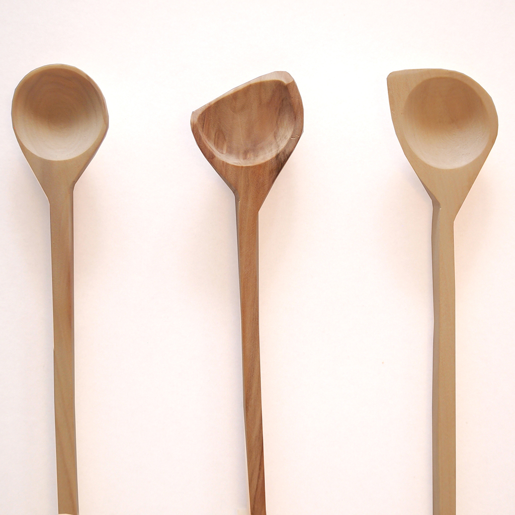 Cook: utensilios de cocina compactos en madera con diseño multifuncional