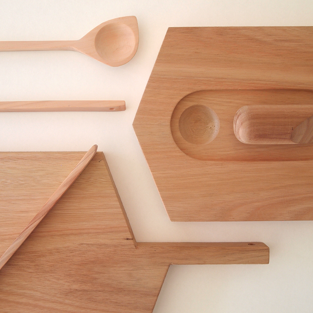 Cook: utensilios de cocina compactos en madera con diseño multifuncional