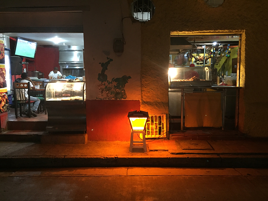 Lumópolis – Kit Linterna Urbana: iluminación solar participativa para espacio público