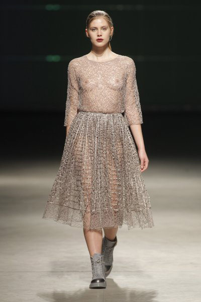 Pétalas / Sentimentos: textil de autor entre delicadeza y estructura