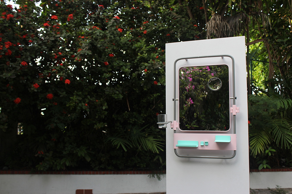 Tesimal / Espejo: mobiliario modular adaptable para accesibilidad y uso cotidiano