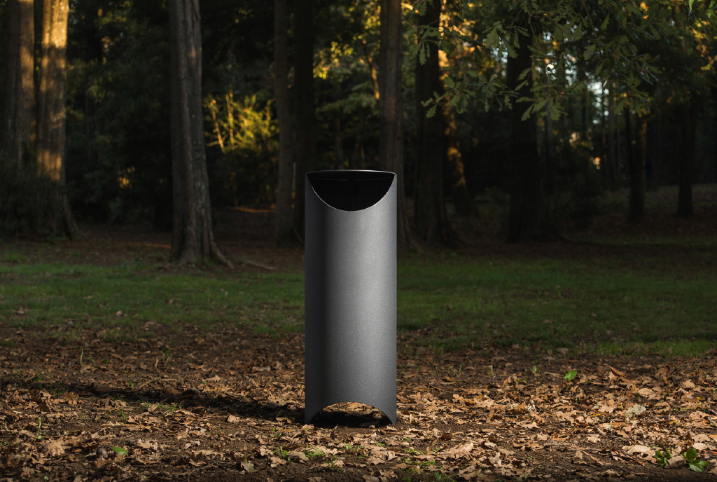 Tub: mobiliario urbano minimalista desde la geometría del cilindro